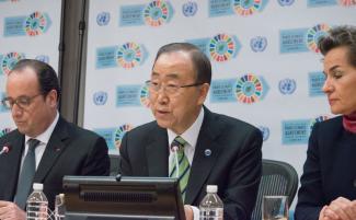 Frankreichs Präsident François Hollande, UN Generalsekretär Ban Ki-moon und UNFCCC Exekutivsekretärin Cristina Figueres.
