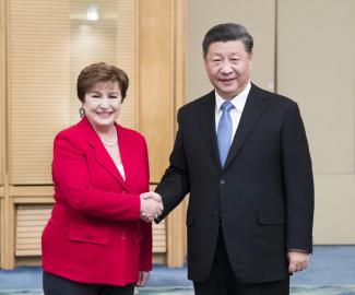 IWF-Chefin Kristalina Georgieva mit dem chinesischen Präsidenten Xi Jinping 2019  in Peking.
