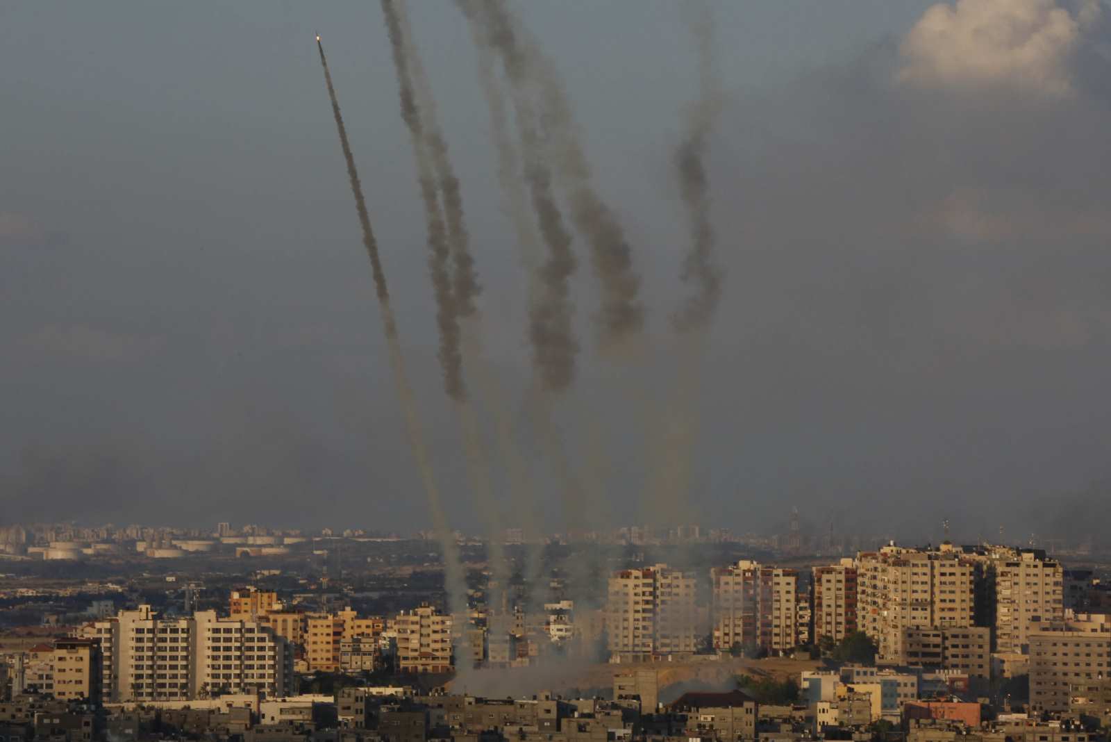 Erst wurden Raketen aus dem Gazastreifen abgefeuert, dann reagierte Israel ebenfalls mit Raketenbeschuss.
