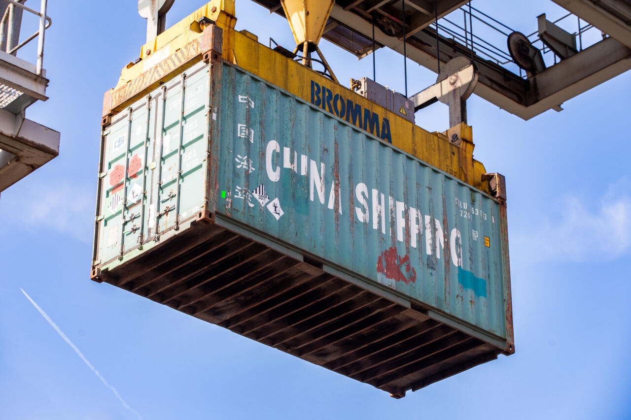 Containerumschlag im Mannheimer Hafen.