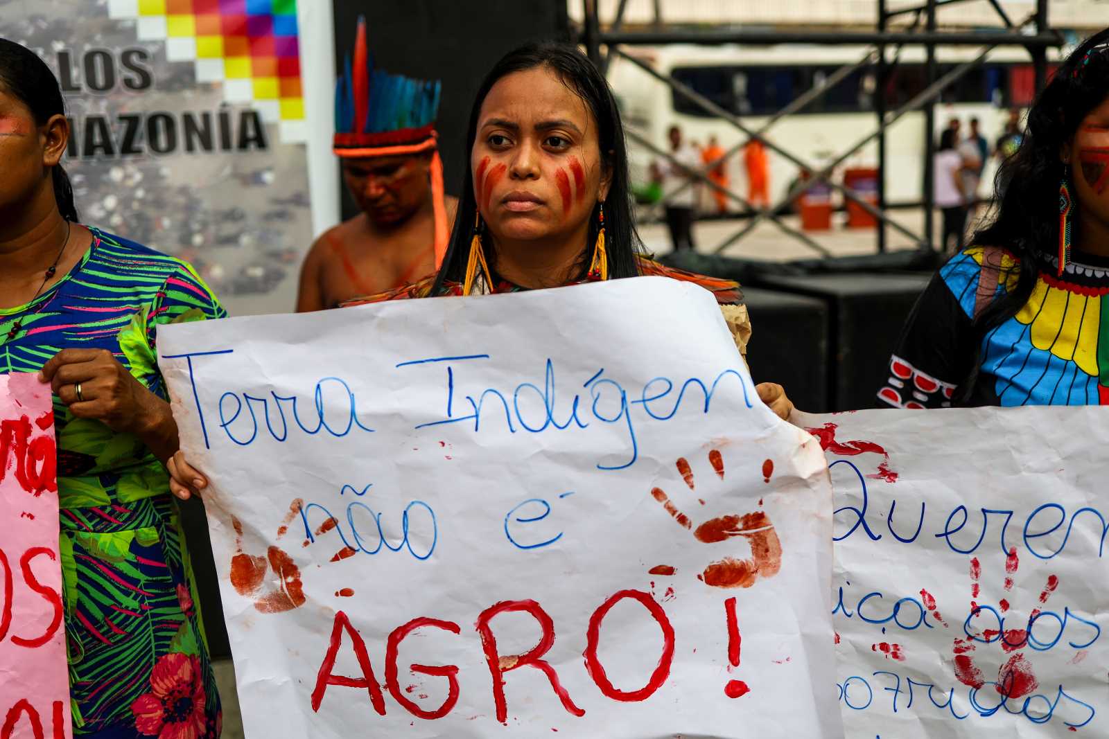 „Indigenes Land ist kein Ackerland“: Protest beim Gipfel der Amazonasstaaten im brasilianischen Belém im Sommer 2023. 