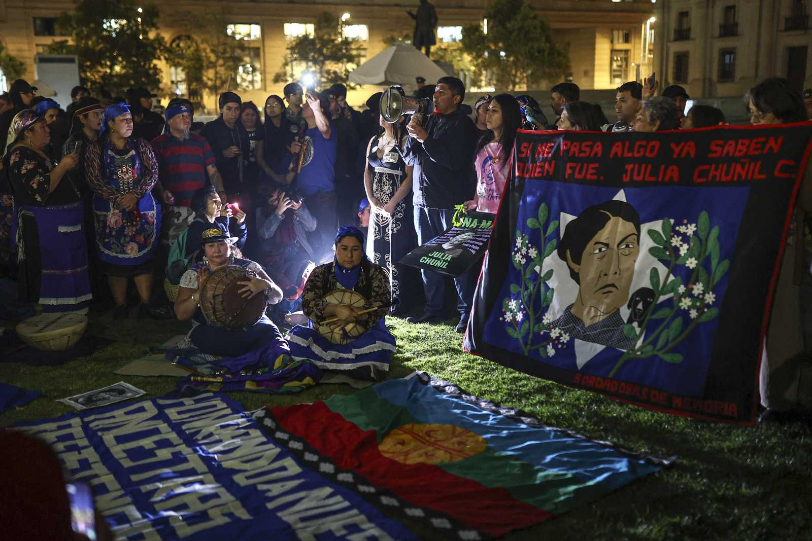 Protest against the disappearance of Mapuche leader Julia Chuñil in Santiago de Chile in April 2025.