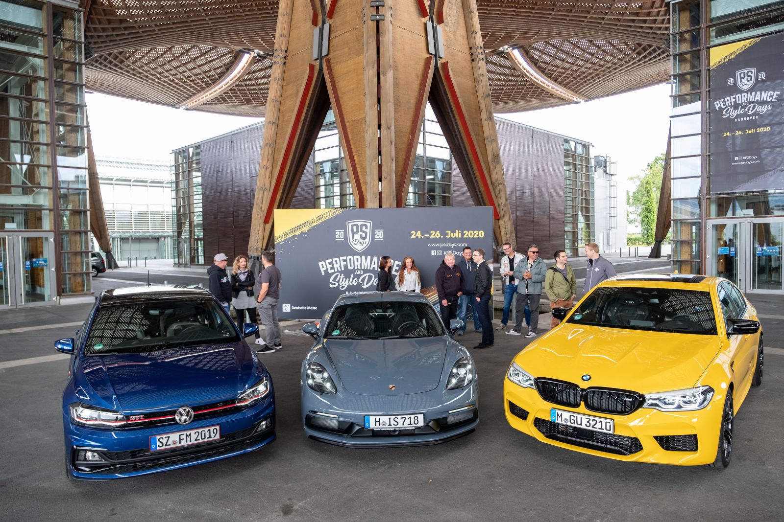 Germany’s Federal Government tends to prioritise the interests of the automotive industry over the global transition to sustainability: cars on display for promotional purposes at Hannover fairgrounds in 2019.