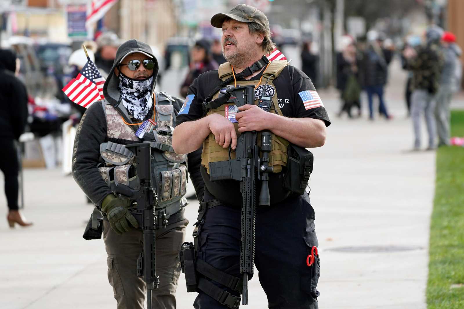 picture alliance / ASSOCIATED PRESS / Paul Sancya It is not only Trump supporters’ speech that is uncivilised, their behaviour often is so too.