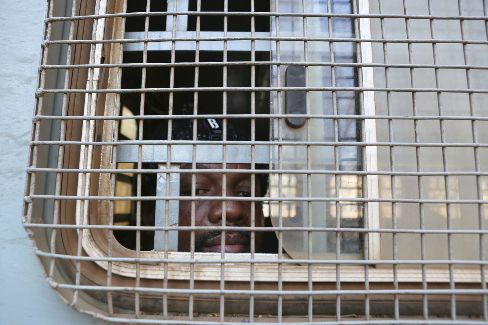 picture alliance / AP / Tsvangirayi Mukwazhi Zimbabwean journalist Hopwell Chin’ono in August 2020: He was arrested several times being charged with “communicating falsehoods”.