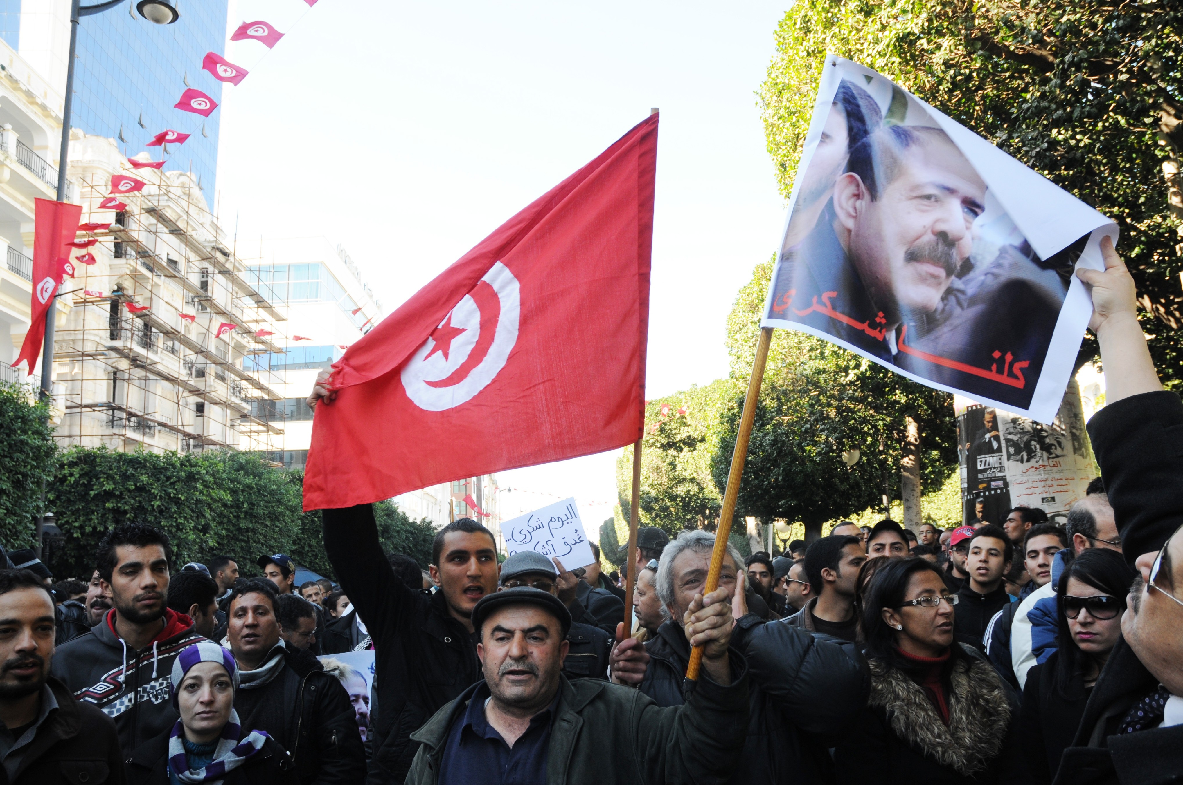 picture-alliance/ZUMAPRESS.com Keine Rechtssicherheit nach dem Arabischen Frühling: In Tunesien hat die Ermordung des Oppositionspolitikers Belaid Chokri im Februar eine neue Protestwelle ausgelöst.