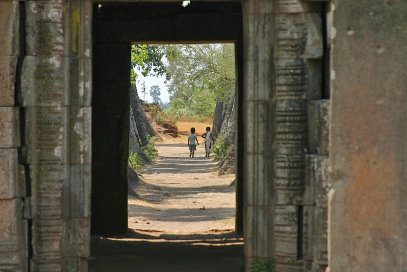 The Khmer Rouge deprived a whole generation of its childhood. The national trauma even haunts today’s children.