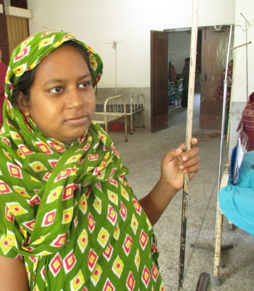 Health is on the G20 agenda: a patient in a Bangladeshi hospital.