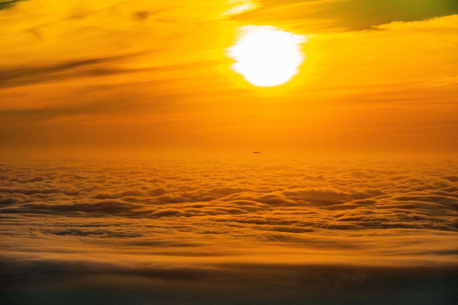 picture alliance / ZB/euroluftbild.de / euroluftbild.de/Martin Elsen Solar geoengineering would reduce solar radiation.