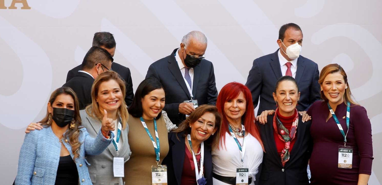 picture alliance / NurPhoto / Eyepix Frauen in Führungspositionen: sechs Gouverneurinnen und die Bürgermeisterin von Mexiko-Stadt.