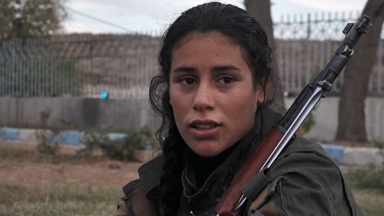Antonia Kilian Hala macht eine Ausbildung zur Polizistin in Syrien.