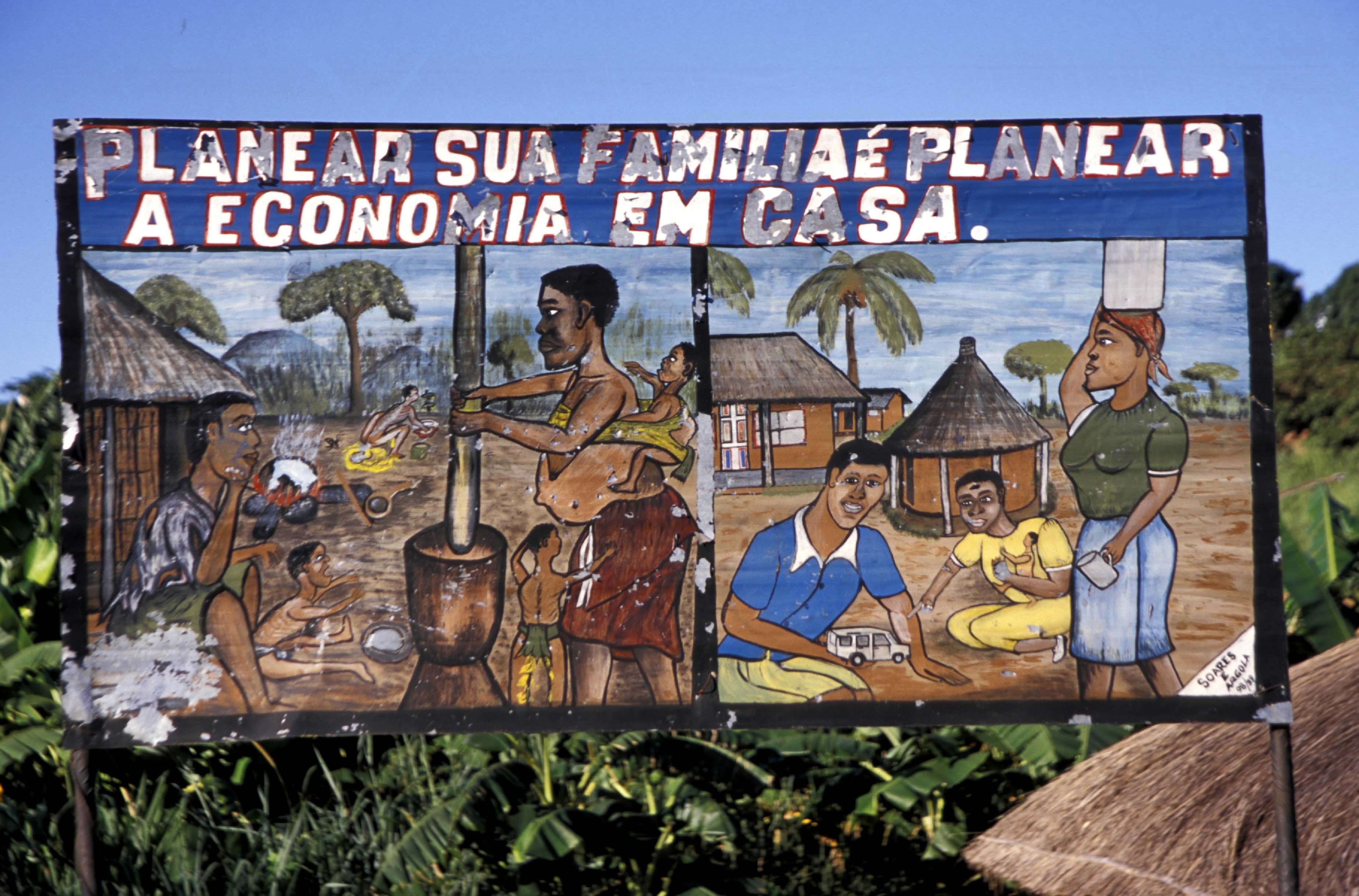 A lasting issue - an old Mozambican billboard states that “planning one's family size is planning one's household's prosperity”. Lineair