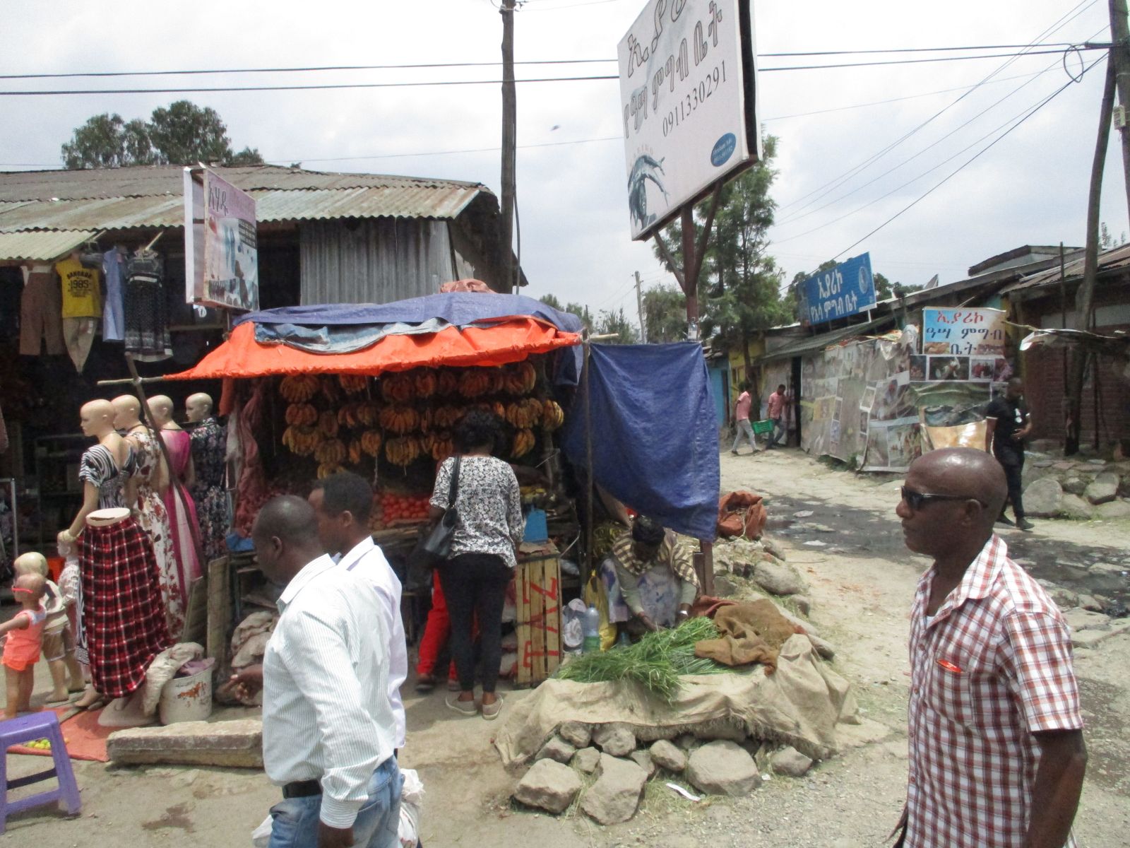 Informal retail business in Addis Ababa: To make taxes acceptable, governments must provide good infrastructure and services.