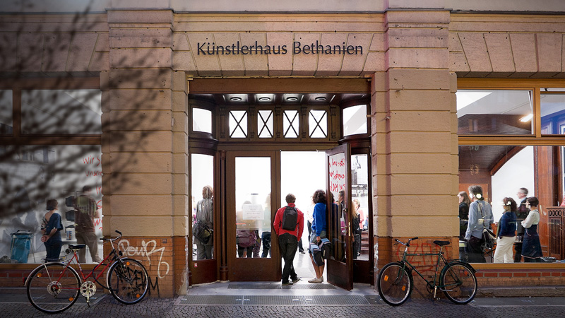 The KfW Stiftung lets visual artists work at artists’ collective Künstlerhaus Bethanien in Berlin.