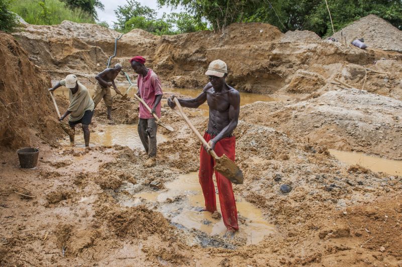 Extractive industries have not improved living conditions for the majority of people:  a diamond mine in eastern Sierra Leone.