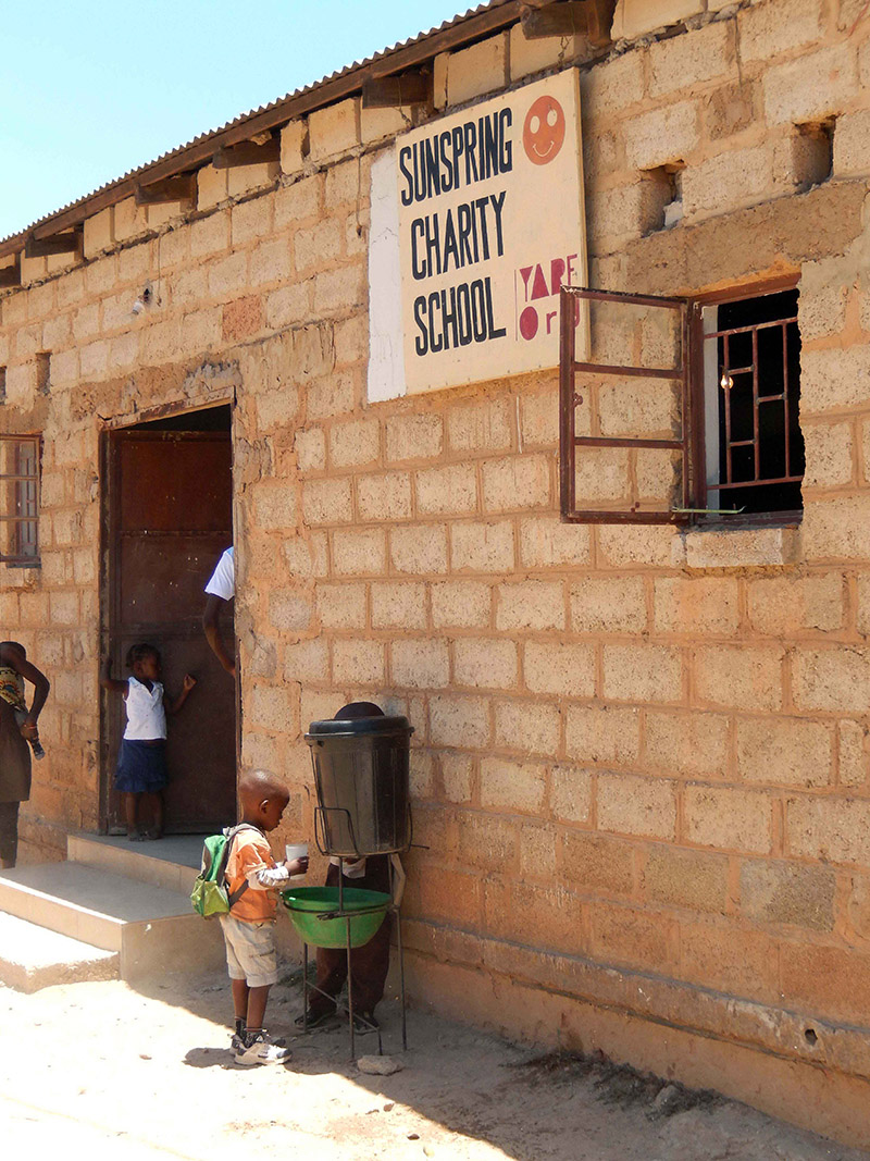 Frank Masanta gründete die Sun-spring Charity School in einem Armenviertel in Lusaka.
