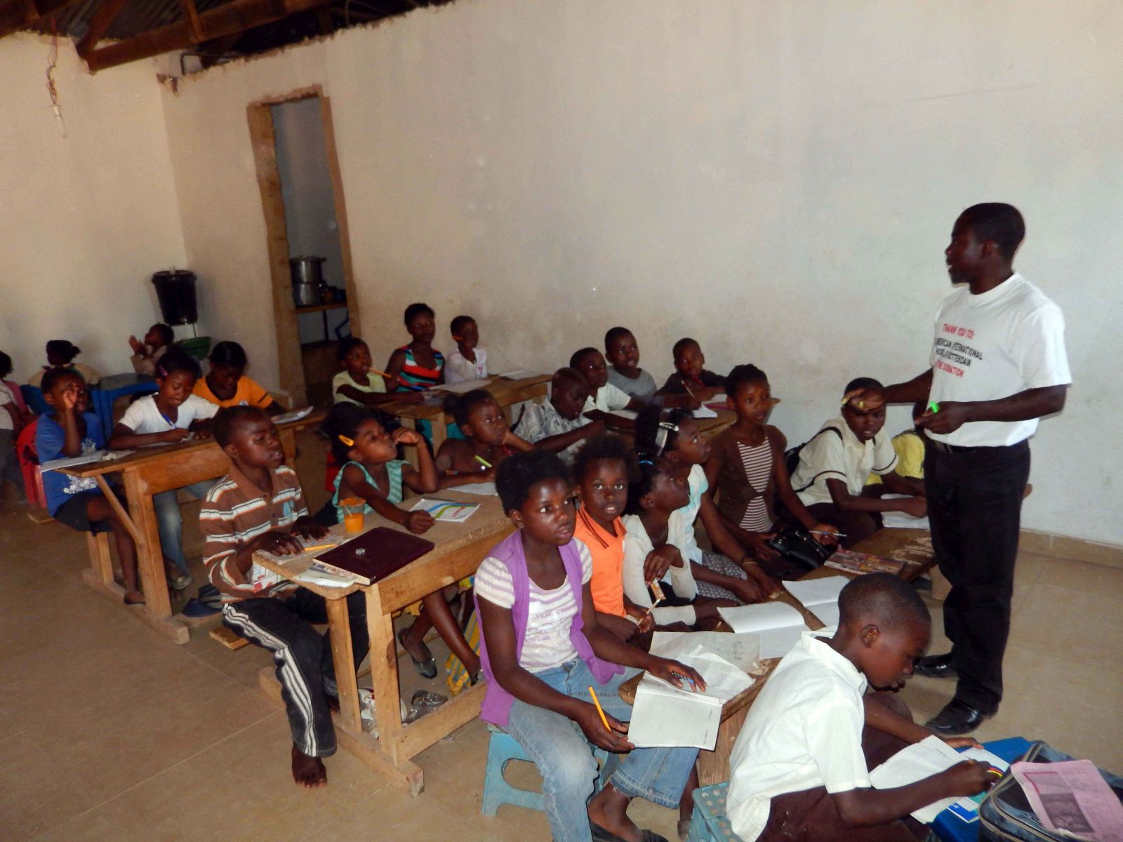 Unterricht in der Sun-spring Charity School in Lusaka, Sambia.