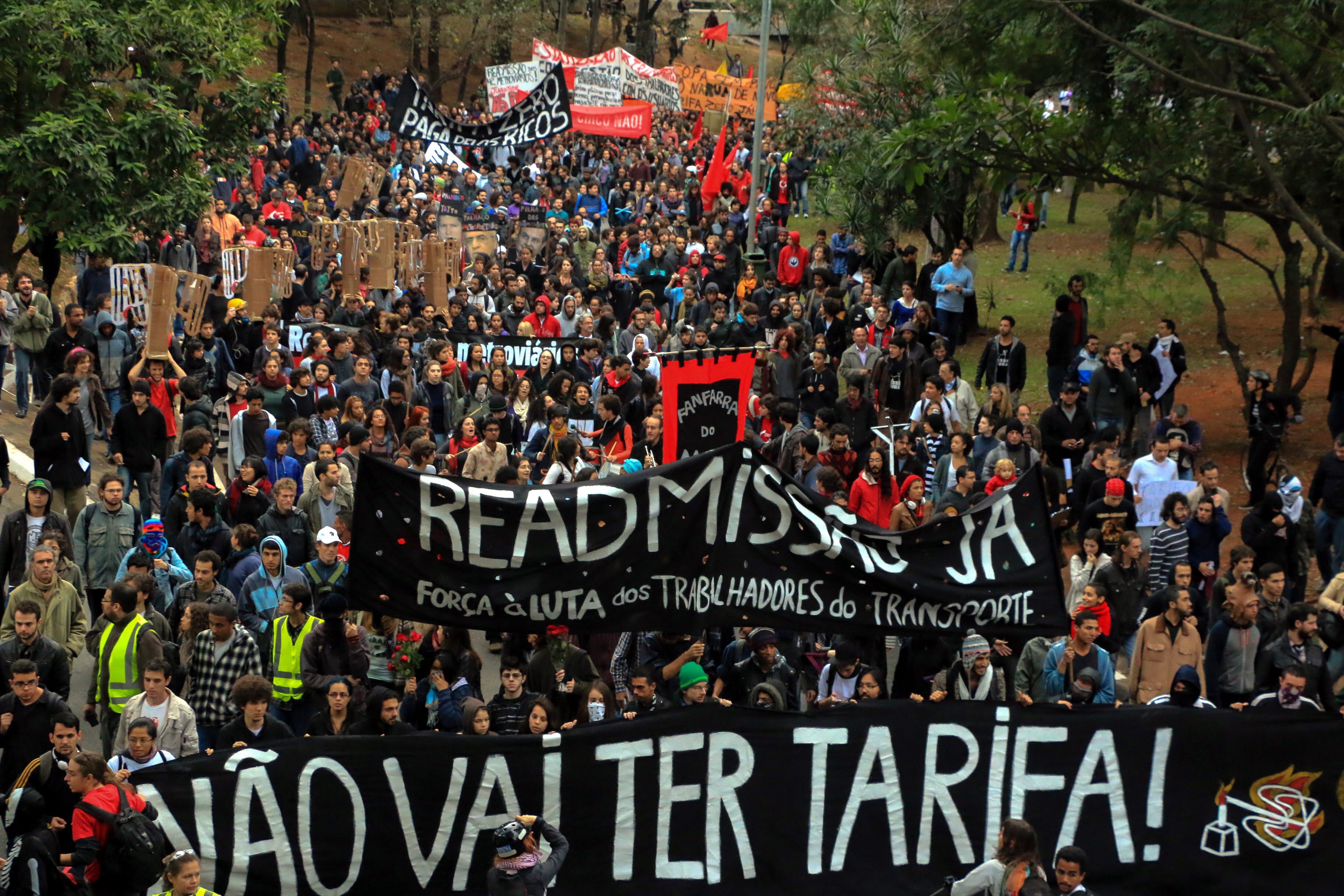 Carlos Villalba Racines/EPA/picture-alliance Caption: Anti-government demonstrations in São Paulo in June: civil-society organisations want global governance to respond positively to social protests.