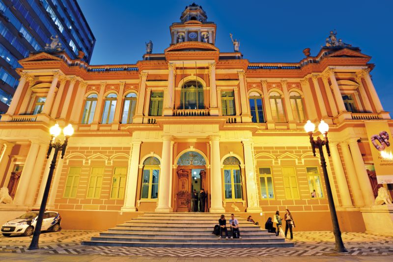 Florian Kopp/Lineair “Porto Alegre has taken interesting approaches to involving citizens in public decision making”: the Brazilian city’s historical town hall.