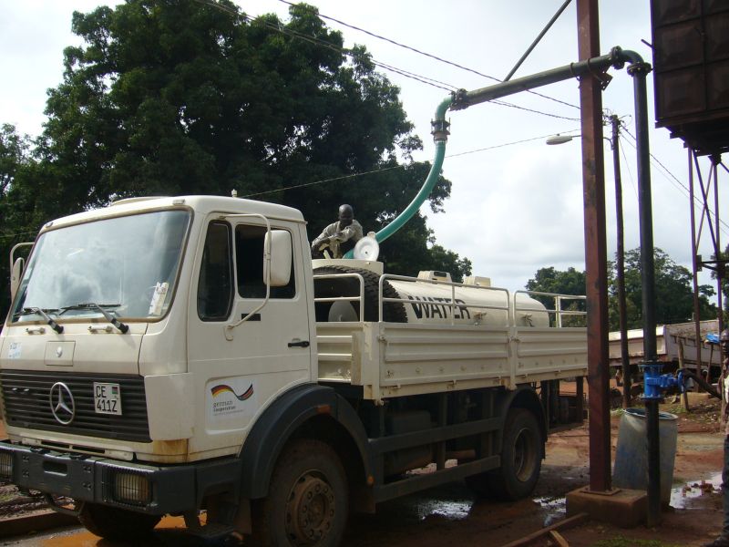 Because there is no plumbing in much of South Sudan, the drinking water must be brought to customers in tank trucks.