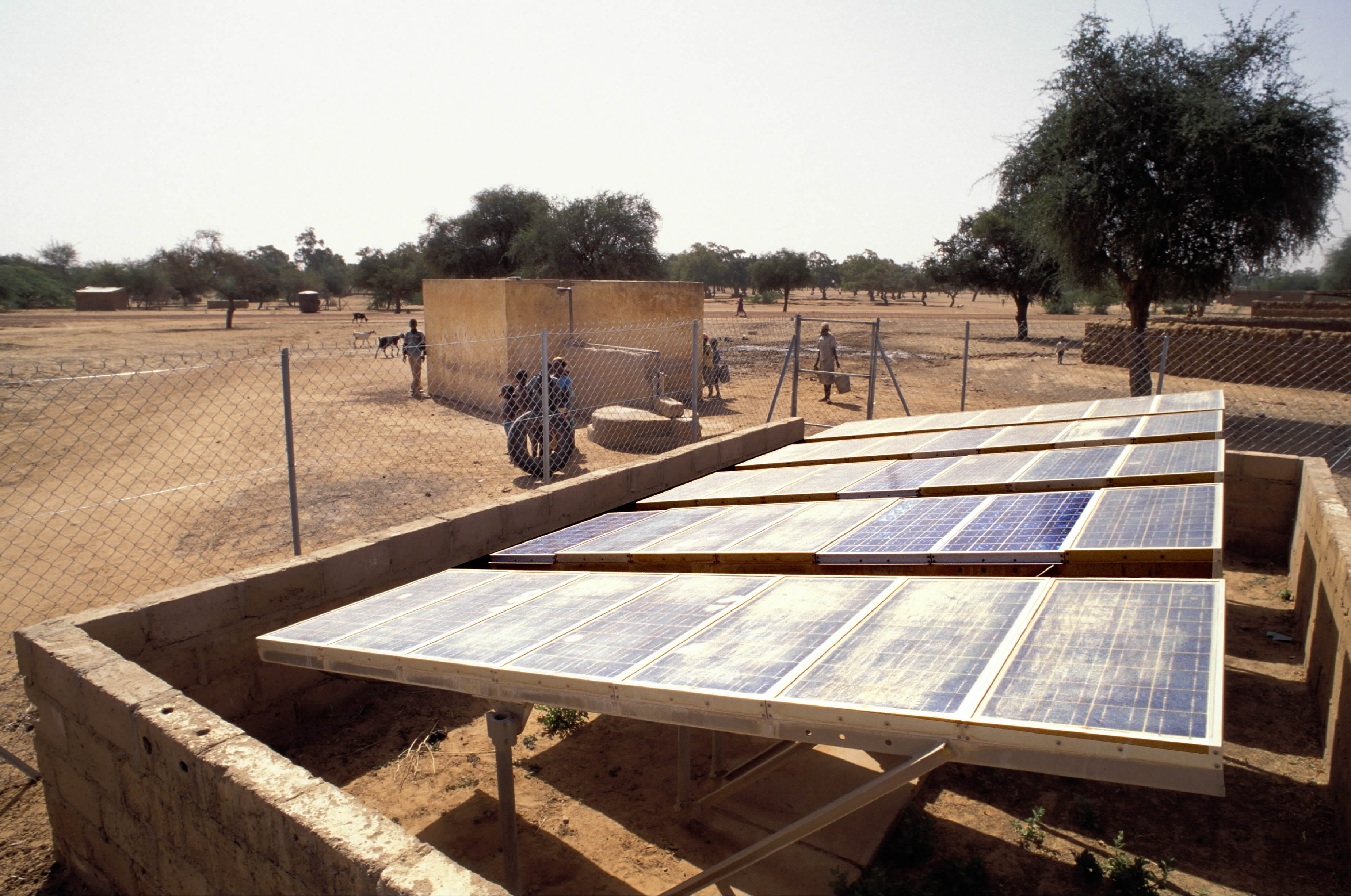 Lineair In Westafrika sind die Bedingungen für die Erzeugung von Solarstrom gut.