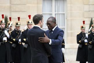 picture-alliance/abaca/Blondet Eliot Benin’s President Talon is welcomed by French President Macron in March in Paris.