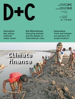 D+C/E+Z 2012/07 Klimafinanzierung