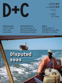 D+C/E+Z 2012/11 Disputed seas