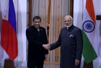 Populist leaders with anti-democratic track records: Duterte and Modi in Delhi in 2018.