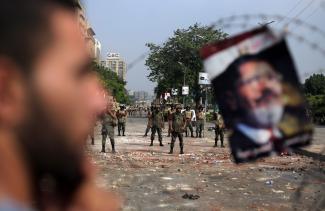 Sandoval/picture-alliance/dpa A supporter of General al-Sisi.