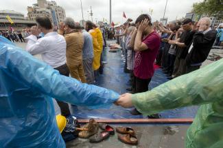 Unusual protest: Friday prayer on Taksim Square on 14 June.