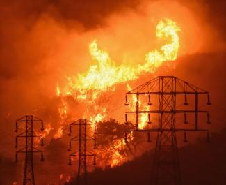 Santa Barbara Fire Department/picture-alliance/AP Photo Californian wildfire in 2017.
