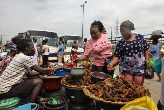 Informelle Unternehmen haben meist keinen Zugang zu Kapital: Marktverkäufer in Lagos.