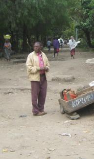 Access to informal markets is helpful: selling potatoes in Arusha, Tanzania.