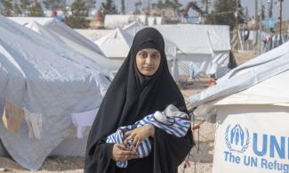 Westliche Länder tun sich schwer mit ISIS-Rückkehrern: Die britische Dschihadistin Shamima Begum mit ihrem im Februar in einem syrischen Flüchtlingslager an Lungenentzündung verstorbenen Baby.