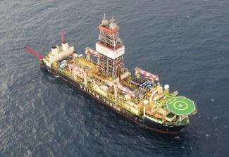 Risikoreiche Investition: Ein Schiff der Korea Gas Corp. bohrt nach Flüssiggas vor der Küste von Mosambik.