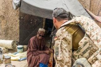 Heine/picture-alliance/NURPhoto In Mali greift die internationale Gemeinschaft auch militärisch in den Konflikt ein.