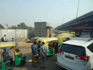 Cities in developing countries and emerging markets need new mobility solutions: traffic in New Delhi.