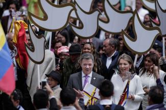 Der damalige kolumbianische Präsident Juan Manuel Santos schloss 2016 nach rund 50 Jahren Bürgerkrieg ein Friedensabkommen mit den FARC-Rebellen.