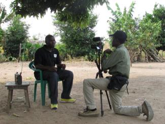 Ochan Hannington at work.