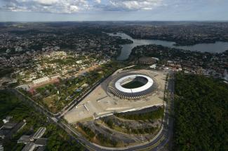 All ready for the World Cup: The stadium roofs of the Brazilian World Cup venue Belo Horizonte have been equipped with large scale solar systems financed by KfW.