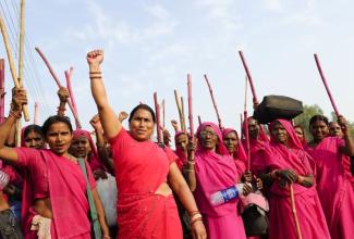 Tens of thousands of NGOs help people in India to fight for their rights. These women in Uttar Pradesh fight for women rights and against violence of men, corruption and police arbitrariness.