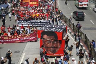 Proteste gegen Präsident Duterte am 21. September 2017, 45 Jahre nachdem Diktator Ferdinand Marcos das Kriegsrecht ausrief.