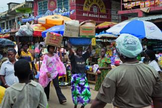 Um seine eigene Produktion zu schützen, möchte Nigeria das Economic Partnership Agreement mit der EU nicht unterschreiben. Händler in Lagos.