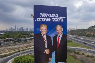Trump and Netanyahu on an Israeli election poster. The writing means: “Netanyahu, another league”.