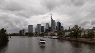„Geldwäsche in reichen Finanzzentren verschärft Probleme in Entwicklungsländern“: Frankfurter Skyline.