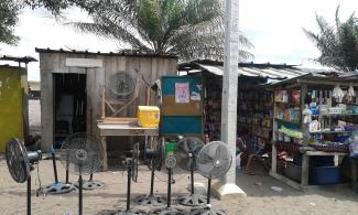 Laden für den täglichen Bedarf in Abidjan.