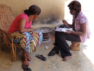 Haushaltsbefragung der GIZ in Burkina Faso zur Nutzung von verbesserten Kochherden.