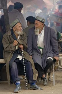 China’s New Rural Pension Scheme reaches 133 million people over the age of 60: elderly Chinese men.
