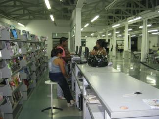 Bibliothek einer Privathochschule im Staat São Paulo.